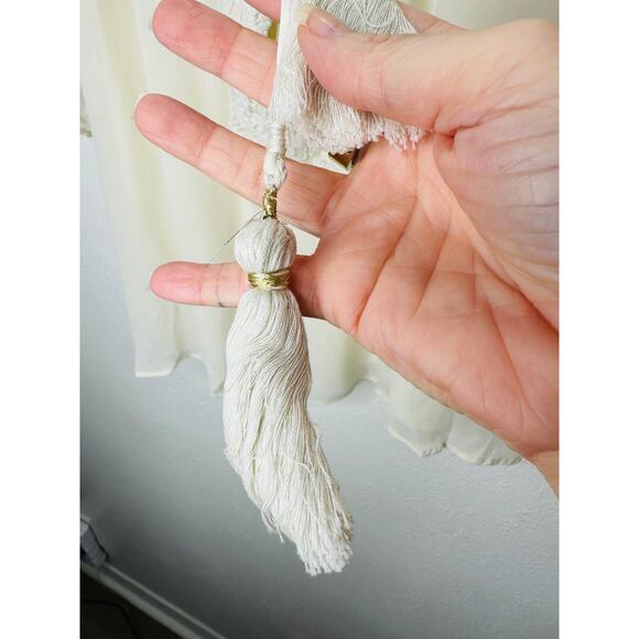 Love Sam Ivory Cream Crochet V-Neckline Tie Back Cold Shoulder Top M - Picture 9 of 16